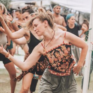 17.01 סדנת מחול אפריקאי